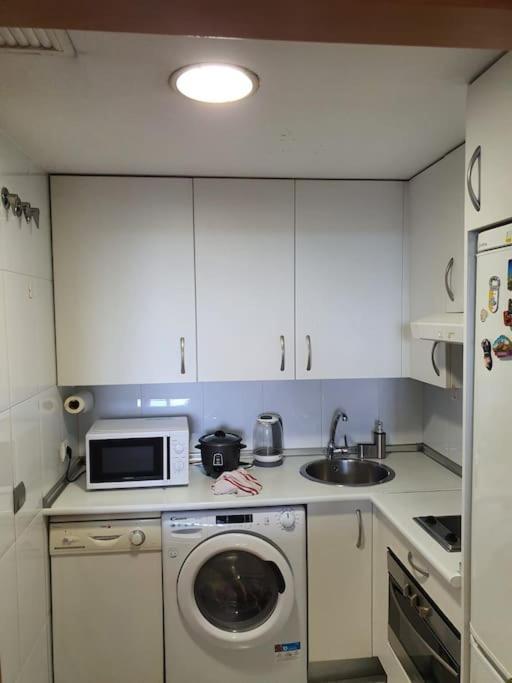 Piso, Cerca Al Aeropuerto Madrid Apartamento Exterior foto